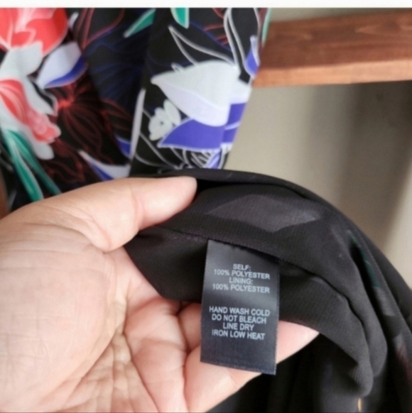 Lulu's Multi Color Floral Maxi Dress - Picture 7 of 7